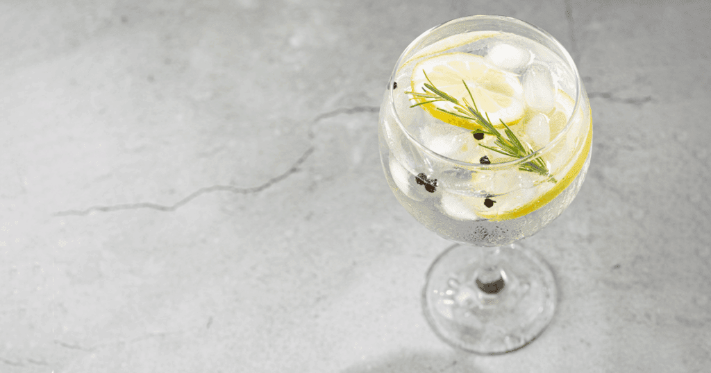 gin tonic fűszerrel