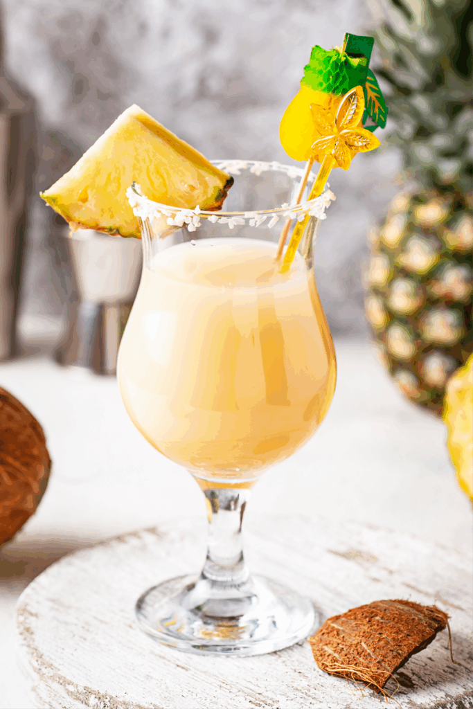 pina colada koktél ananásszal